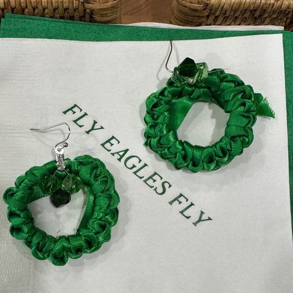 Fly Eagles Fly hand crafted earrings - Picture 4 of 13